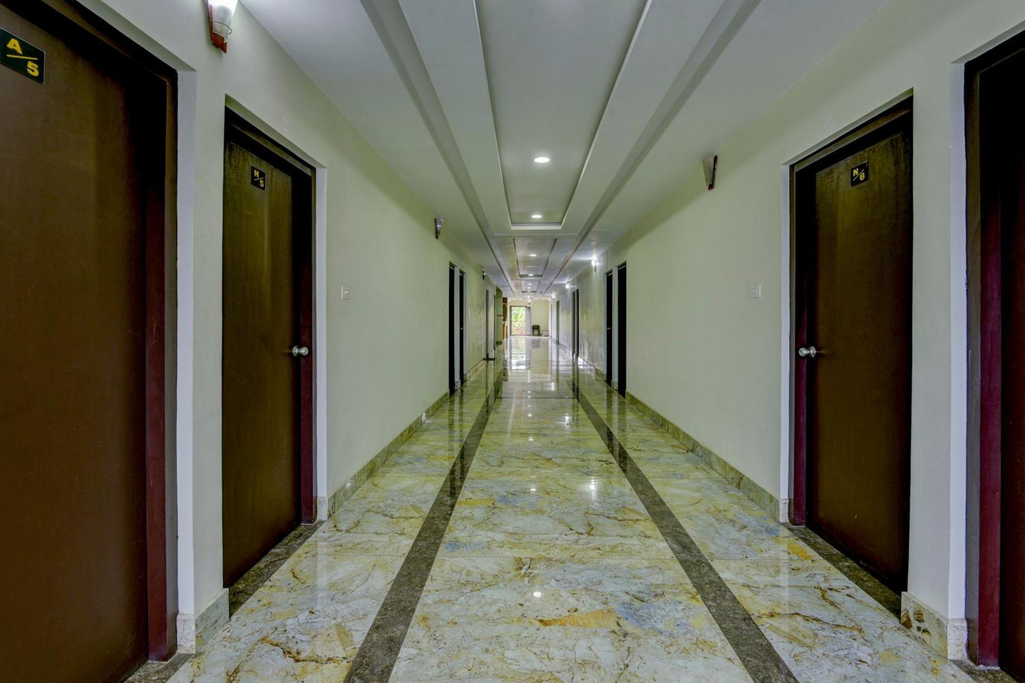 Hotel O Royal Tower Lodge Etakkare 외부 사진